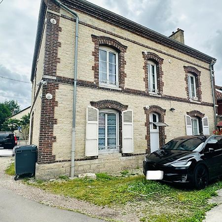 Studio 12 Proche Centre Ville Avec Wifi Parking Troyes Eksteriør billede