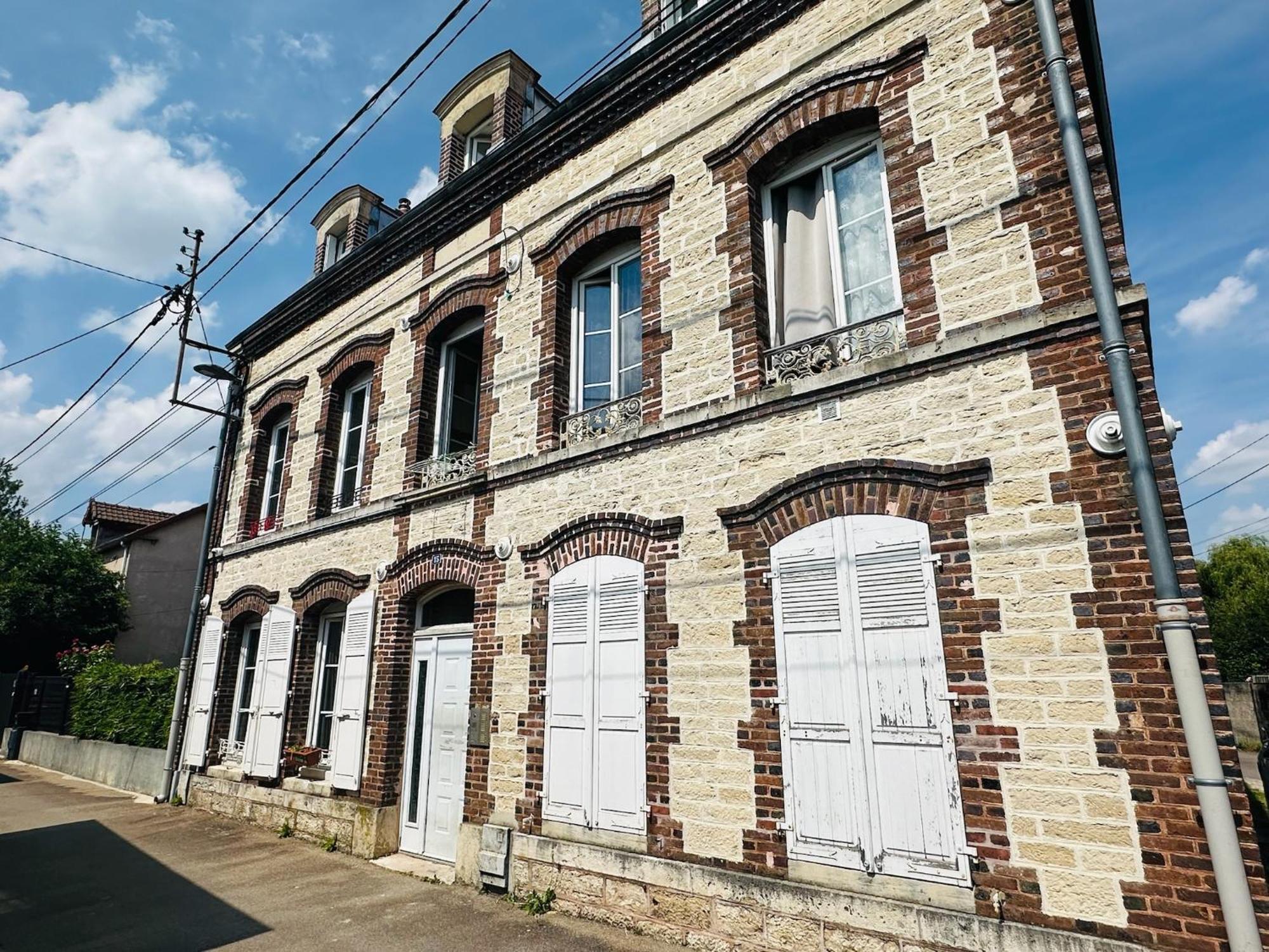 Studio 12 Proche Centre Ville Avec Wifi Parking Troyes Eksteriør billede