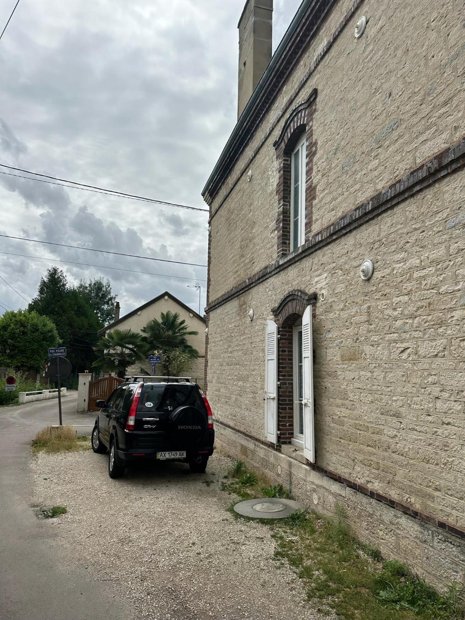 Studio 12 Proche Centre Ville Avec Wifi Parking Troyes Eksteriør billede